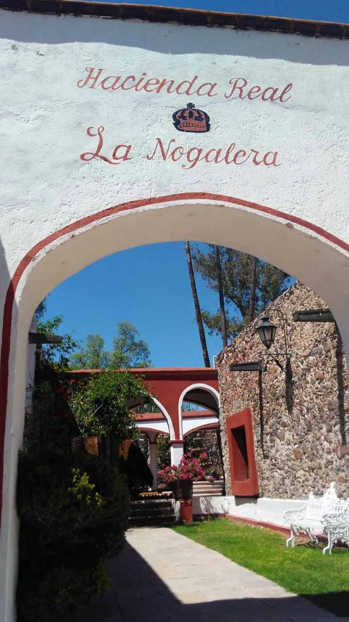 Hacienda Real — Arco colonial