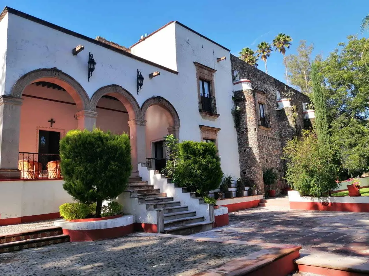 Hacienda Real — Entrada